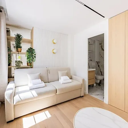 New Renovated Studio Invalides Eiffeltower 7